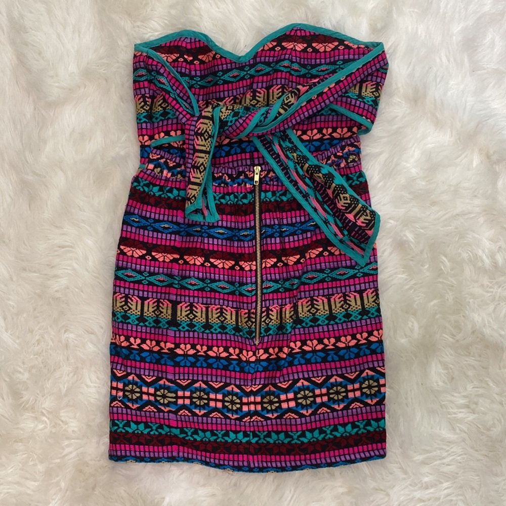 Medium Multi Colored Strapless Fitted Tie Back Mi… - image 2